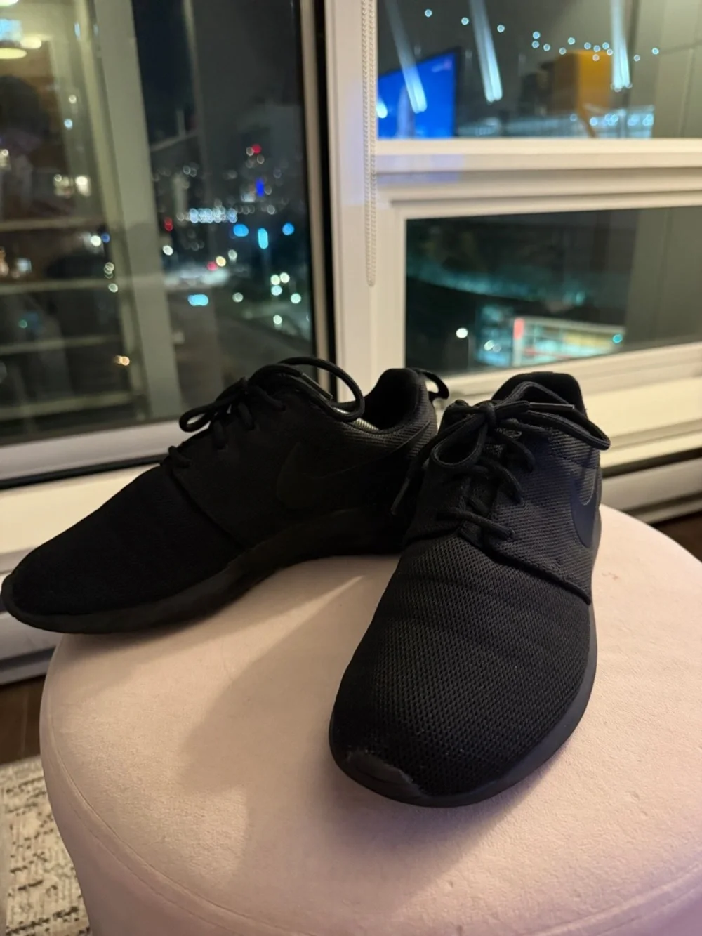 Nice Roshe running shoes - Picture 2 of 7
